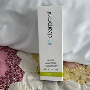 Mary Kay Clearproof Deep-Cleansing Charcoal Mask